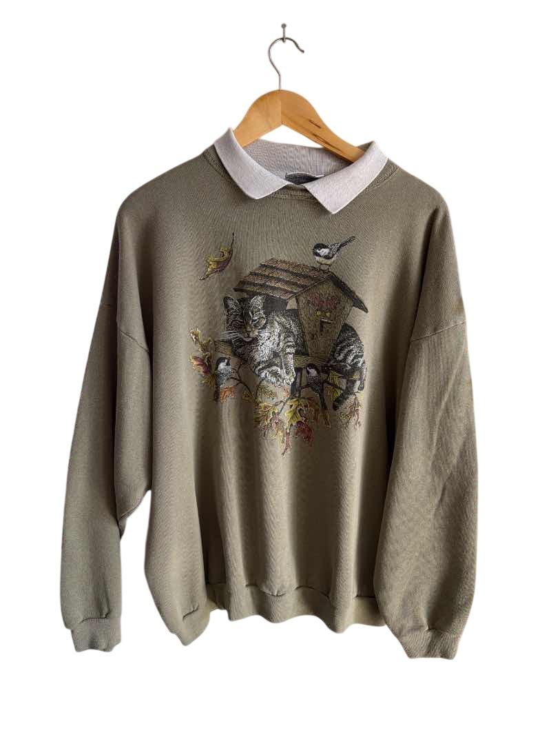 Gopher Collared Graphic Sweaters