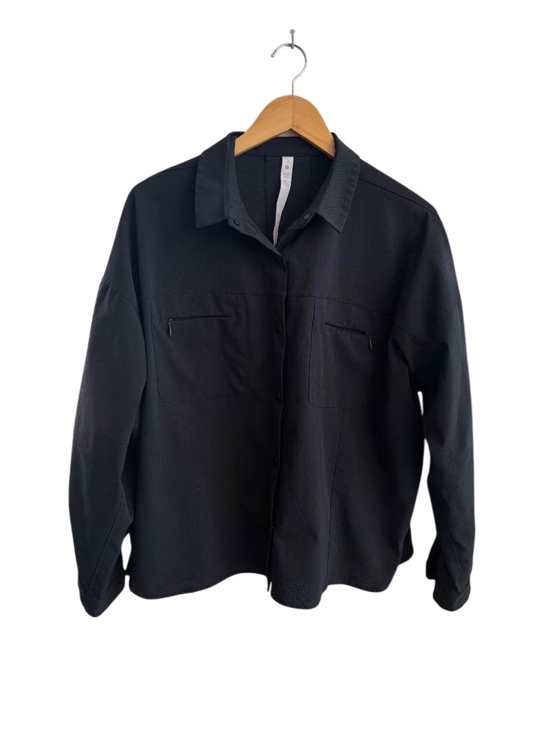 Lululemon Button-Up Shirt Long Sleeves